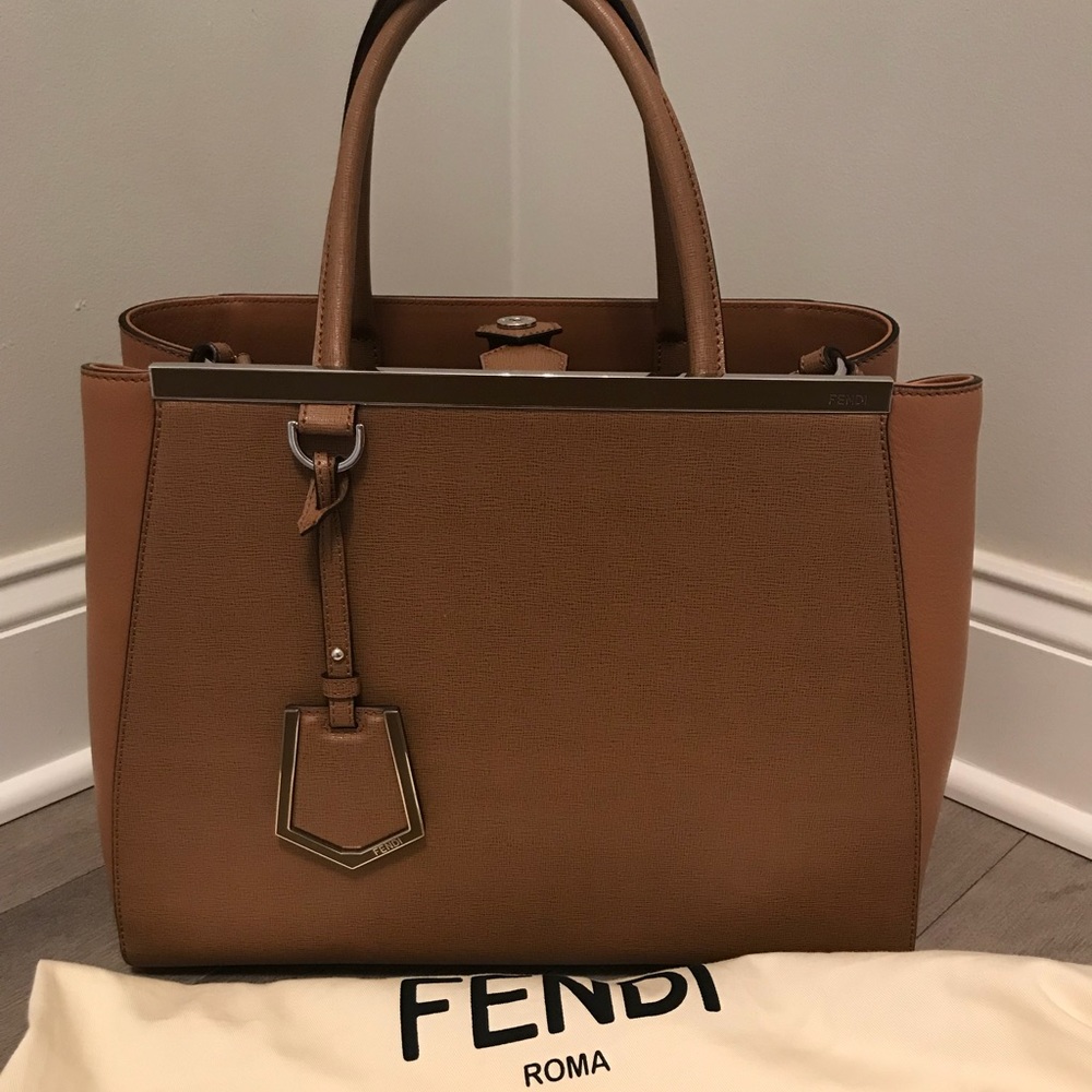 Fendi 2Jour Elite regular size